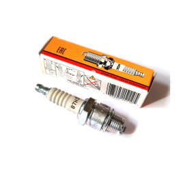 Spark plug NGK B7HS short reach (equiv. to Bosch W260T1 / W3AC)