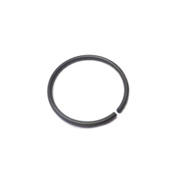 Snap ring on output shaft